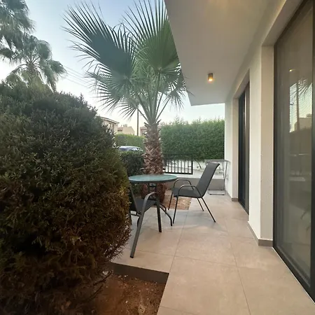 Royal Sunset & ليماسول