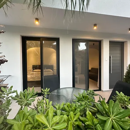 Royal Sunset & Διαμέρισμα