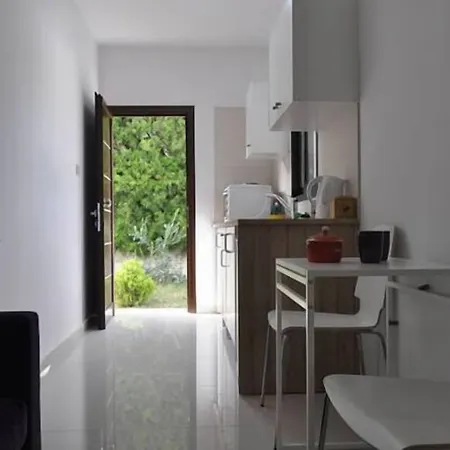 Royal Sunset & * Λεμεσός