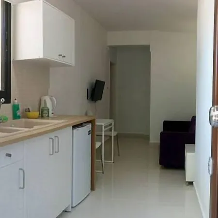 Royal Sunset & Λεμεσός