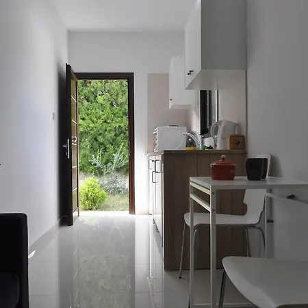 Διαμέρισμα Royal Sunset & *