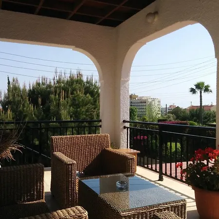 Royal Sunset & Λεμεσός