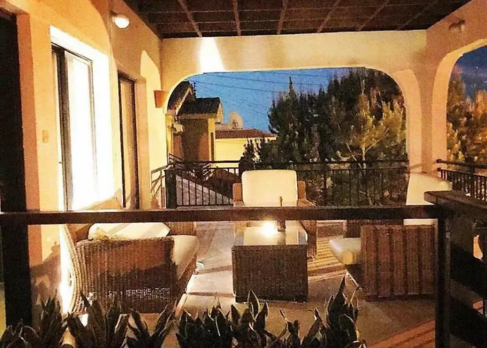 Royal Sunset & Lägenhet