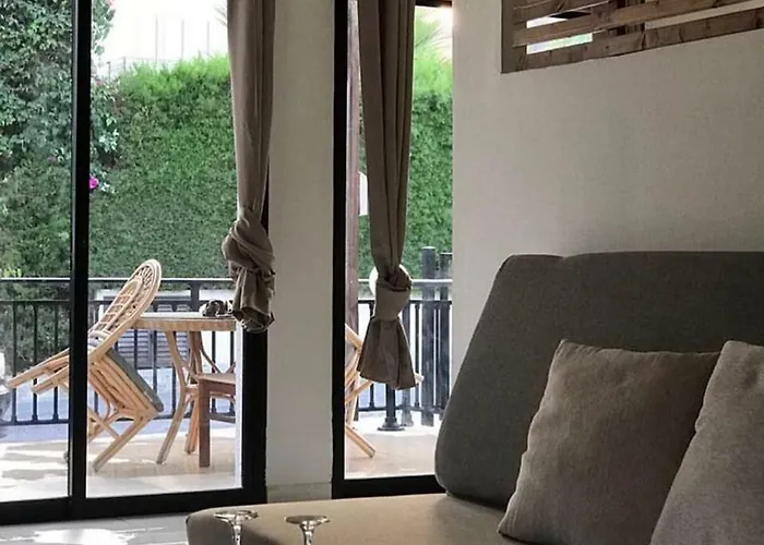 Royal Sunset & Lägenhet Limassol